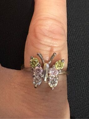 925 Sterling Silver Butterfly Gemstone Ring in Green and Light Purple, 4.5